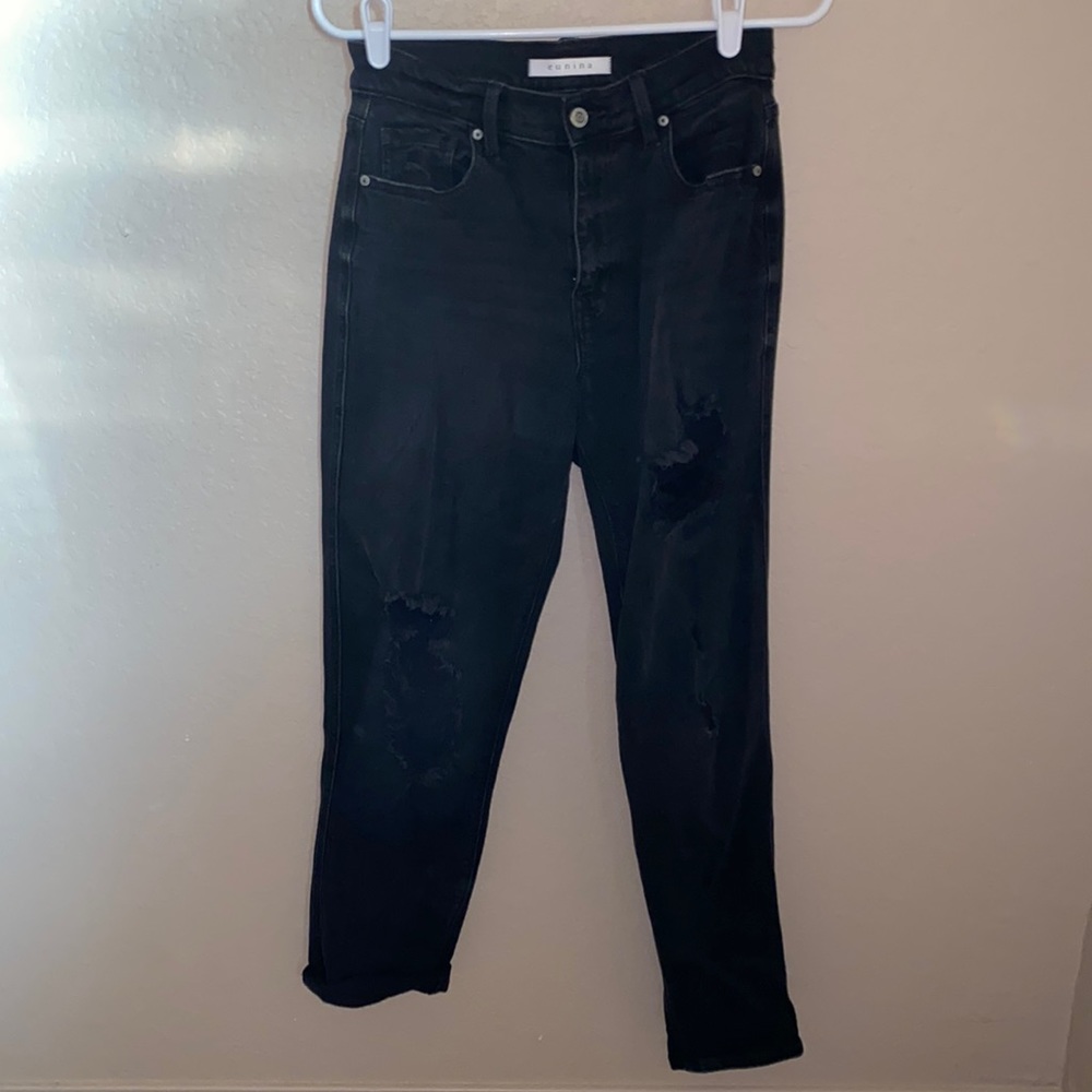 eunina black hole jeans